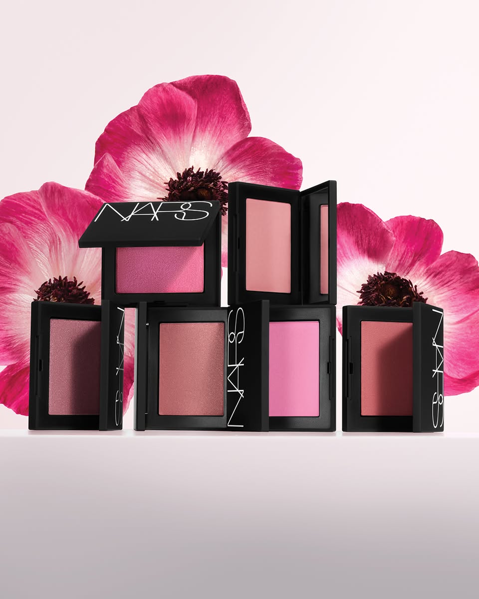 Luminous shimmer eyeshadow palette